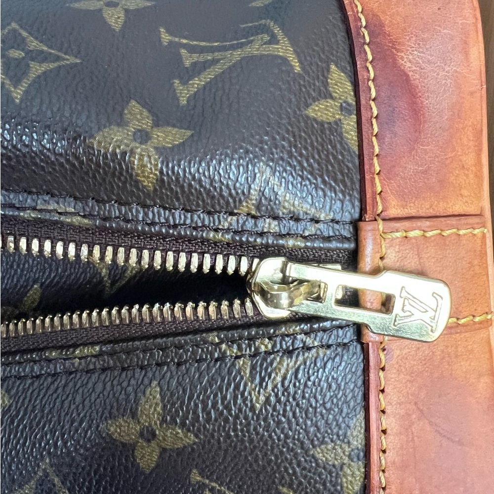 Authentic Louis Vuitton Alma PM Brown Monogram Handbag - Picture 6 of 11